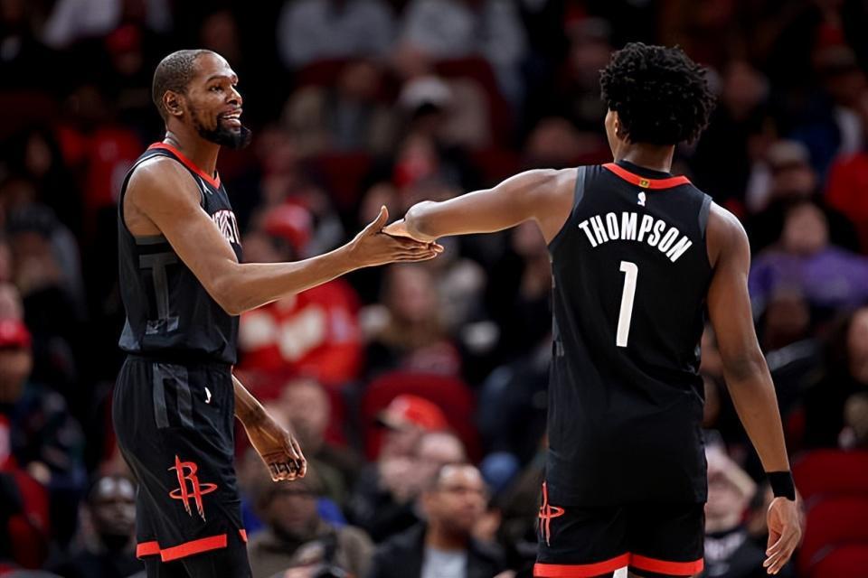 不打双塔后，火箭后场新星在传球方面的表现简直是有了质的飞跃？